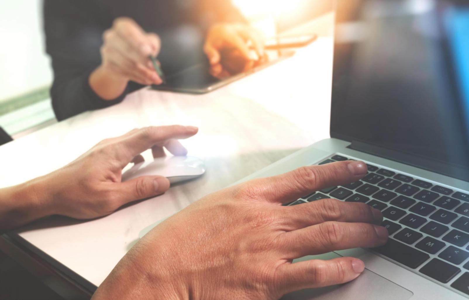 Group feedback session during design review